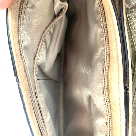 SYNDEY LOVE‎ Convertible Clutch/Crossbody - Picture 8 of 9